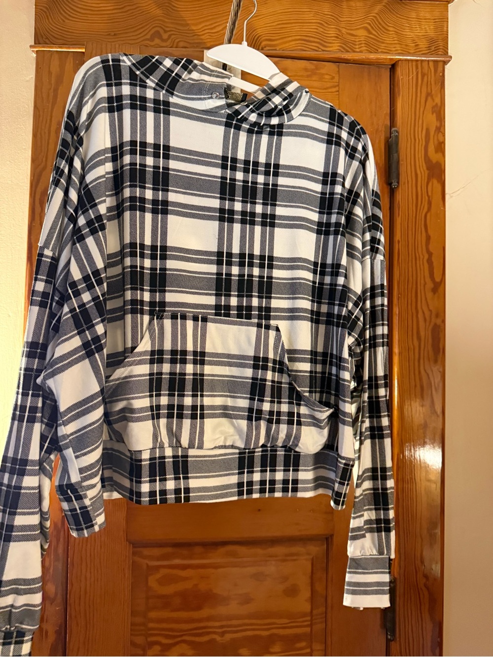 L&B Black and White Plaid Hoodie Sweatshirt